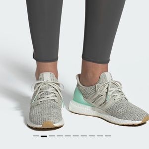 Adidas Ultraboost Carbon/Mint/Raw White Size 6